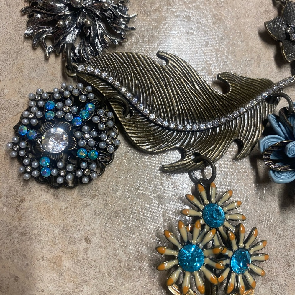 Plunder Design Chunky Statement Necklace & Earrin… - image 2